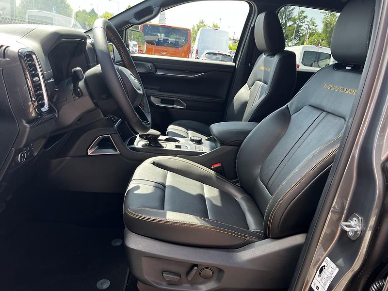 Ford Ranger Wildtrak 2.0 EcoBlue Bi-Turbo - fotka 20 z 42