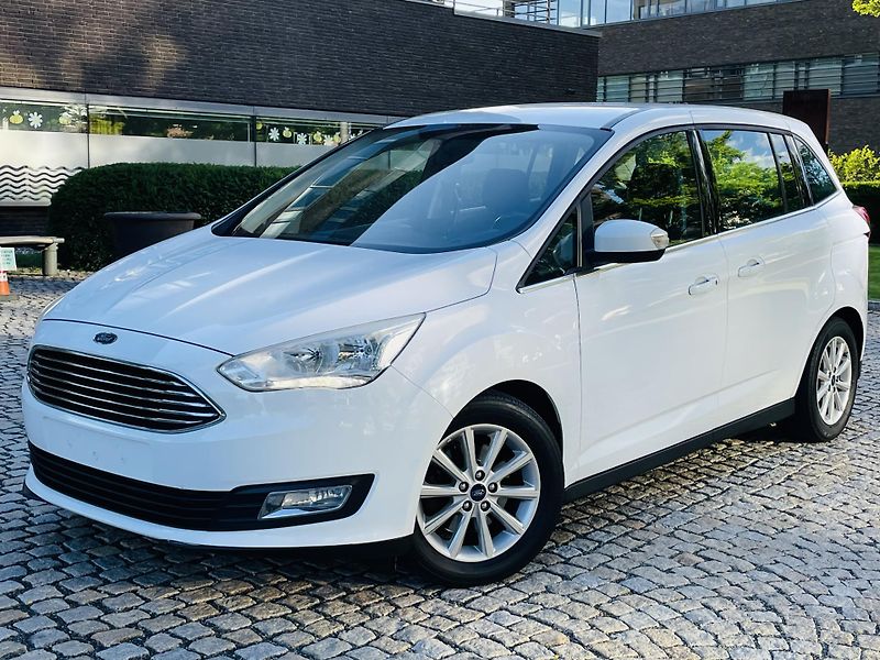 Ford Grand C-MAX 2.0TDCi MANUÁL 7MÍST SERVISKA - fotka 2 z 46