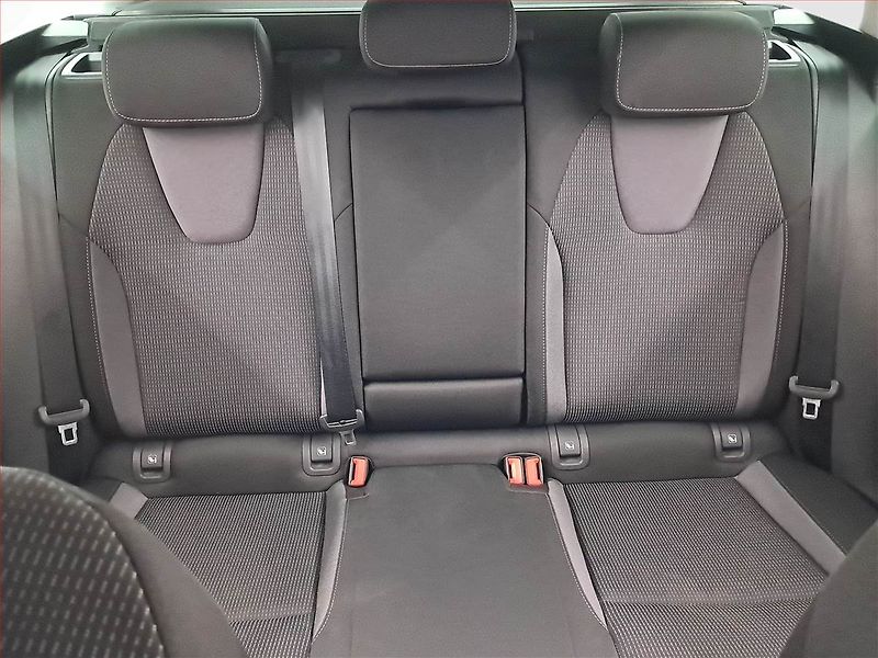 Škoda Octavia (2023) Ambition 1.5 TSI e-tec - fotka 10 z 20
