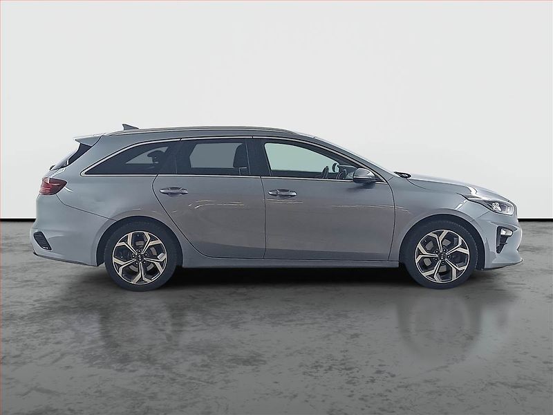 Kia Ceed (2018) 1.4 T-GDI, Automat, Serv.kniha - fotka 6 z 16