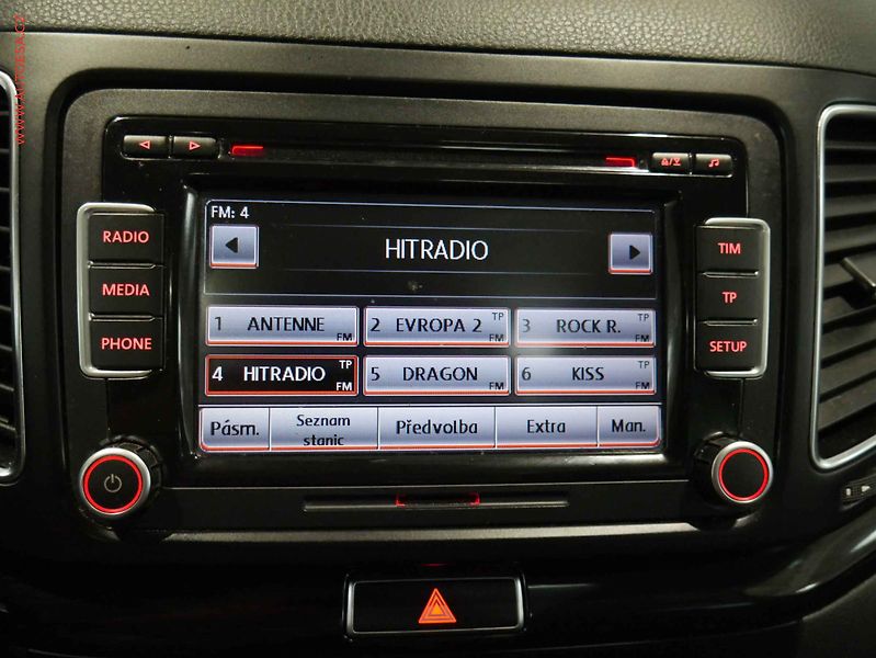 Seat Alhambra (2011) 2.0 TDi 7míst, Navi, panor. - fotka 16 z 23