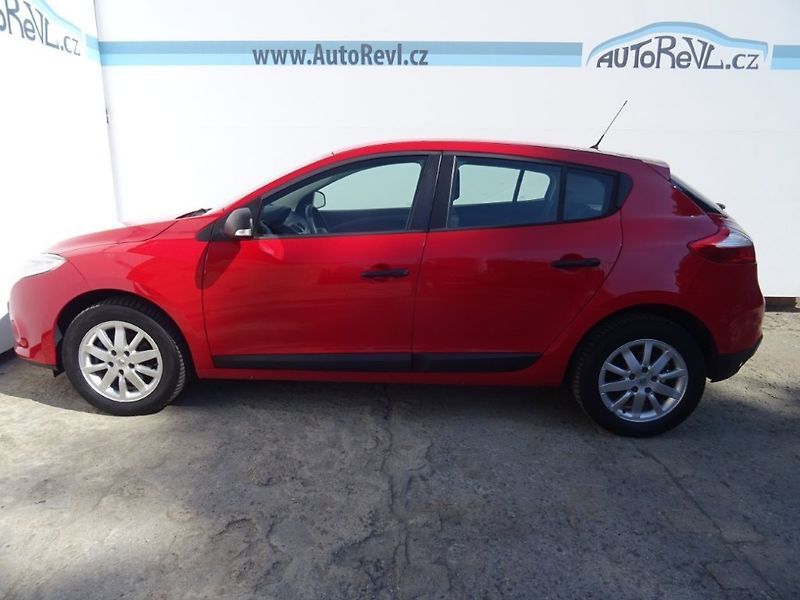 Renault Mégane (2012) 1.6i,74kW,NovéČR,s.kniha - fotka 6 z 22