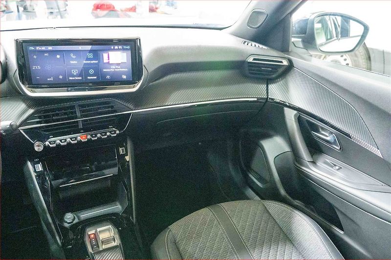 Peugeot 2008 (2025) 1.2 PureTech - fotka 8 z 18