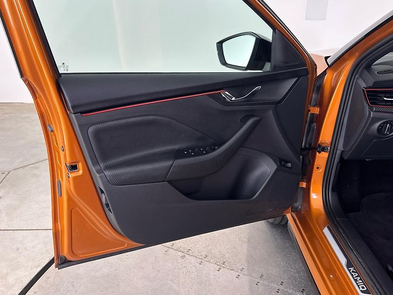 Škoda Kamiq Monte Carlo DSG - fotka 13 z 31