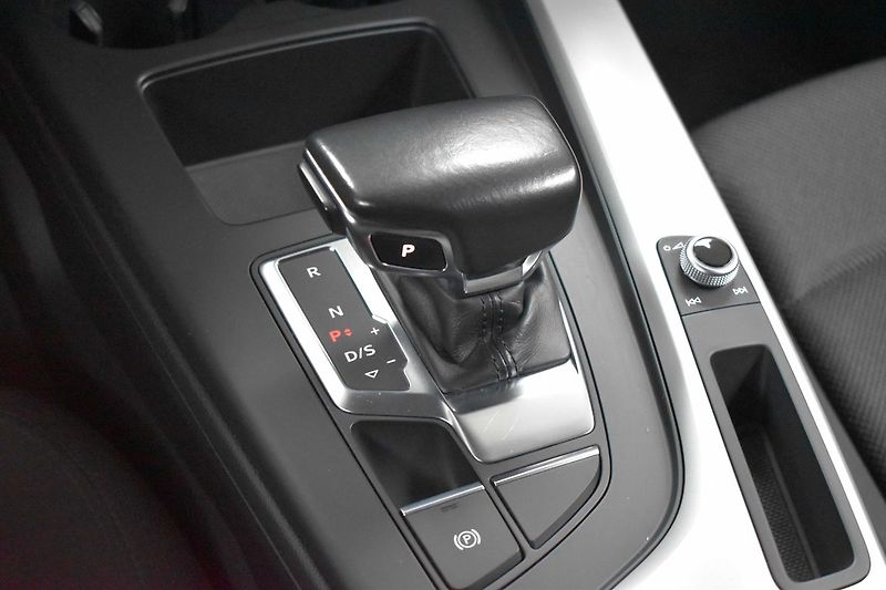 Audi A4 2.0TDI 150kW *ACC*PO ROZVODECH - fotka 22 z 41