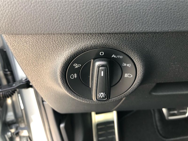 Škoda Karoq 1,5 TSI - fotka 16 z 30