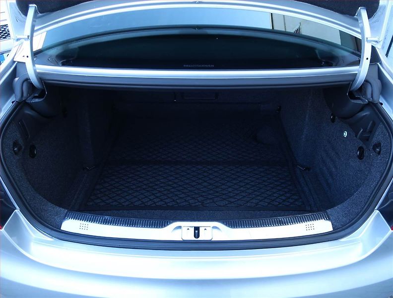 Škoda Superb (2011) 1.4 TSI, Serv.kniha, Xenony - fotka 13 z 16