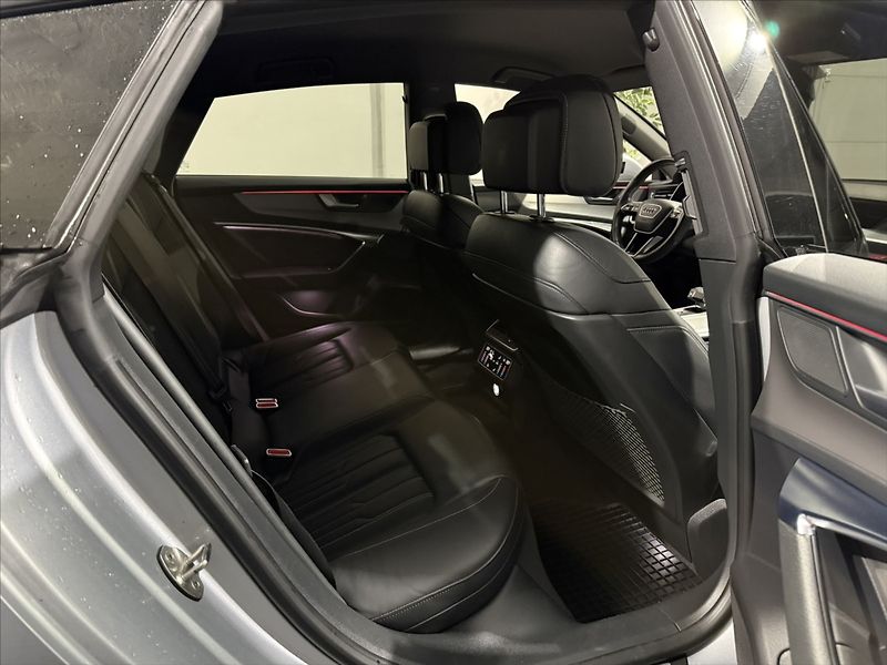 Audi A7 3,0   50TDI S-LINE B&O MATRIX - fotka 26 z 38