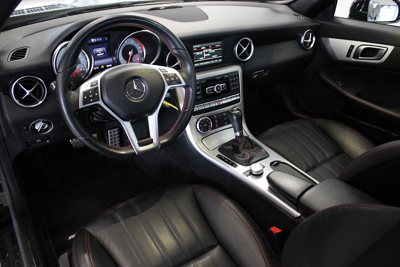 Mercedes-Benz SLK (2015) SLK350 3,5 AUTOMAT - fotka 13 z 37