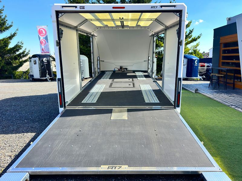 Brian James (2026) RaceTransporter 7, 550x230x190 - fotka 18 z 40