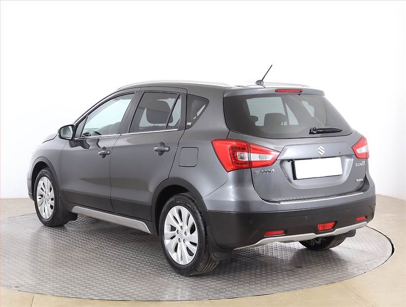 Suzuki SX4 S-Cross (2019) 1.0 BoosterJet, 4X4 - fotka 4 z 17