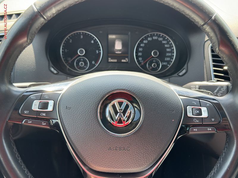 Volkswagen Sharan (2015) 2.0 TDi, DSG, bixen, kamera - fotka 12 z 22