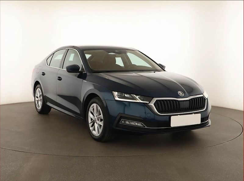 Škoda Octavia (2023) Style 2.0 TDI, ČR,1.maj - fotka 1 z 14