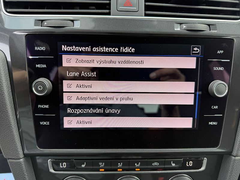 Volkswagen Golf Combi VII 1,6 TDi/85kW - fotka 29 z 66
