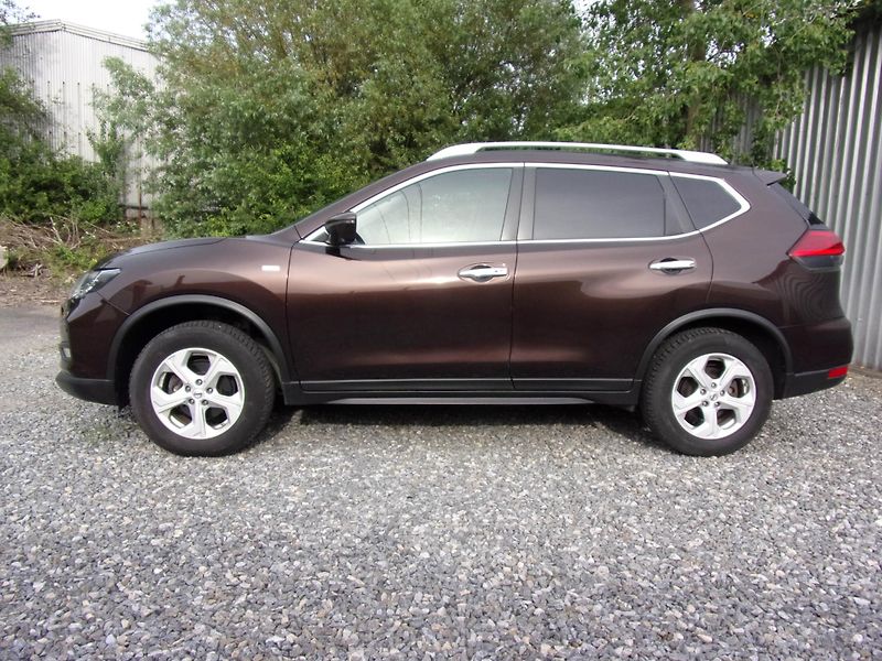 Nissan X-Trail (2020) 1.3DIG-T 117kW DCT CONECTA CZ - fotka 8 z 28
