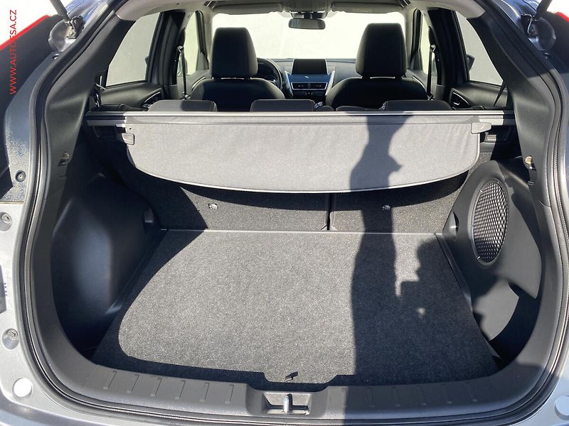 Mitsubishi Eclipse Cross (2018) 1.5T-MiVEC 4x4, AT, kůže - fotka 7 z 21