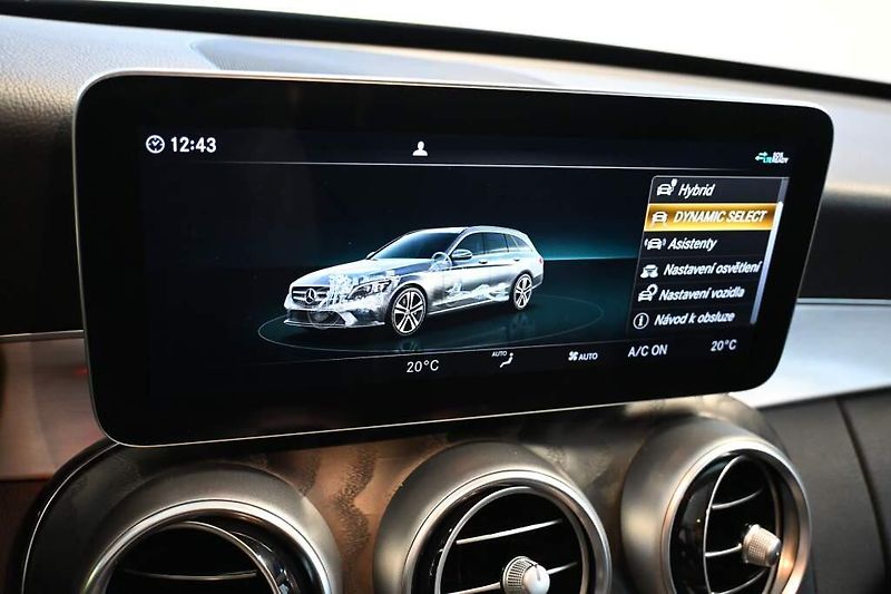 Mercedes-Benz Třídy C (2021) 2.0 300 DE 9G-TRONIC AVANTGARD - fotka 15 z 33