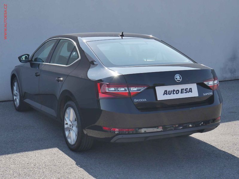 Škoda Superb (2017) 2.0TDi, 2.maj,ČR, Bixen, navi - fotka 6 z 15