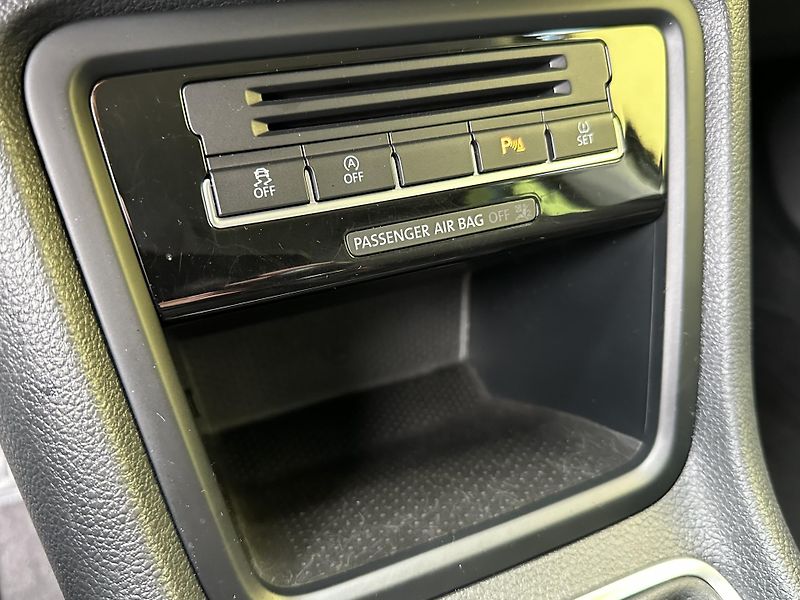 Seat Alhambra (2017) STYLE 1.4/110kW*7.Míst.*2.Maj. - fotka 19 z 44