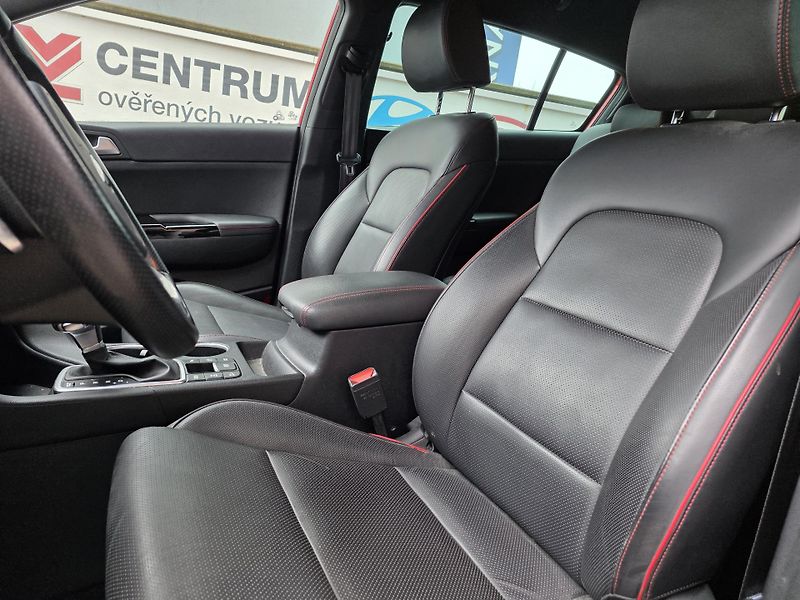 Kia Sportage 1.6-GT-line-1.majitel-TOP STAV - fotka 22 z 32