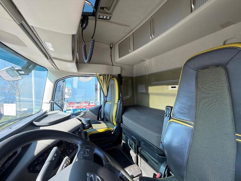 Volvo FH (2019) 16.650 6x4 tahač 100t EURO 6 - fotka 13 z 20