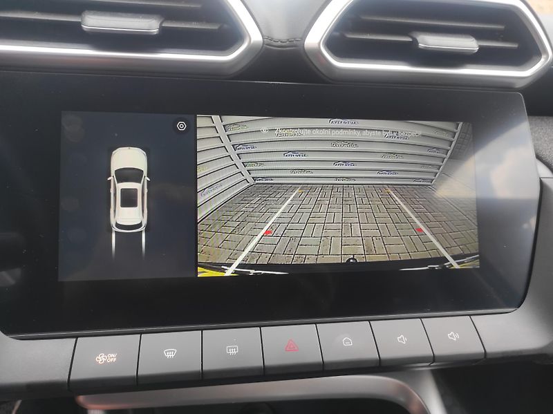 MG ZS 1,5 145kW Hybrid+ Essent AT TZ - fotka 21 z 41