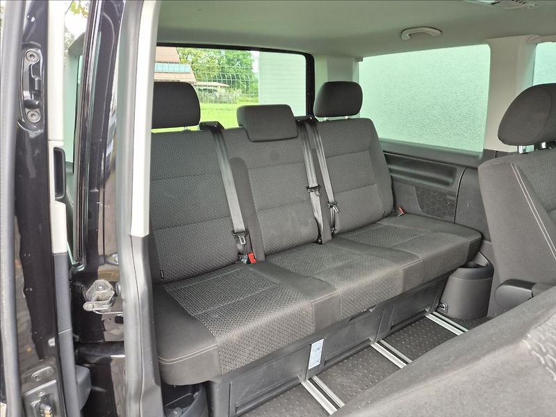 Volkswagen Multivan 2,0 TDI 7 Míst Tempomat DPH!! - fotka 15 z 31