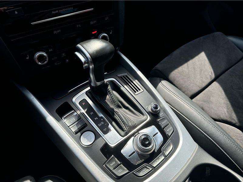 Audi Q5 A 2.0 TDi 140kW S tronic - fotka 13 z 20
