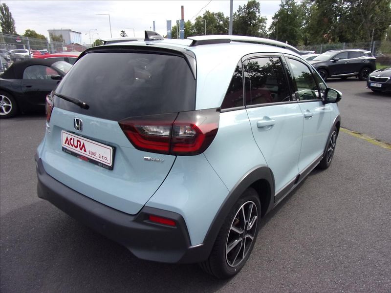 Honda Jazz 1,5 e:HEV Crosstar - fotka 3 z 29