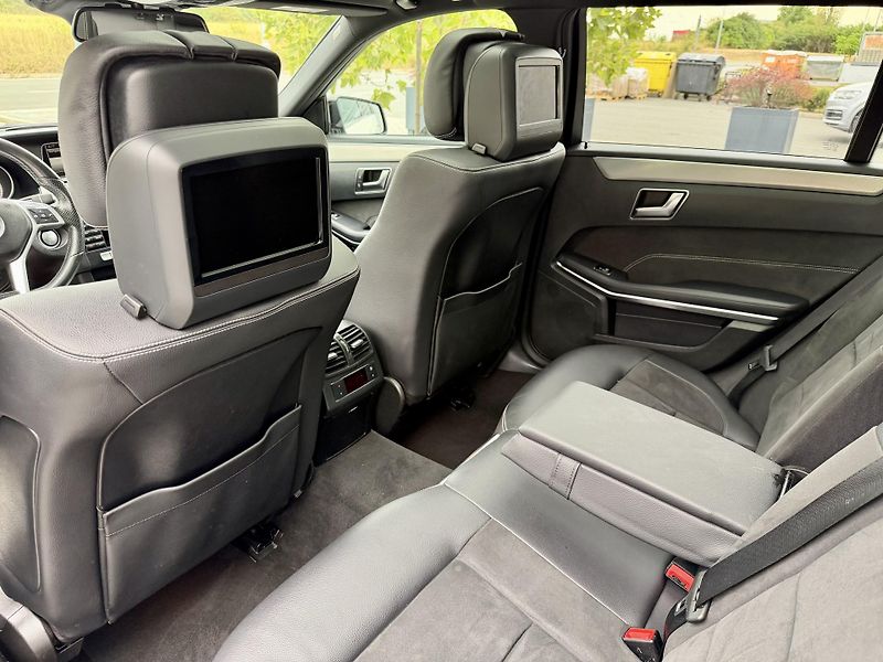 Mercedes-Benz Třídy E (2014) E 350CDI 4MATIC AMG  - fotka 22 z 25