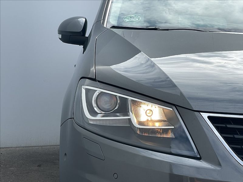 Seat Alhambra 1,4 TSI DSG Xcellence ACC+TZ - fotka 21 z 26