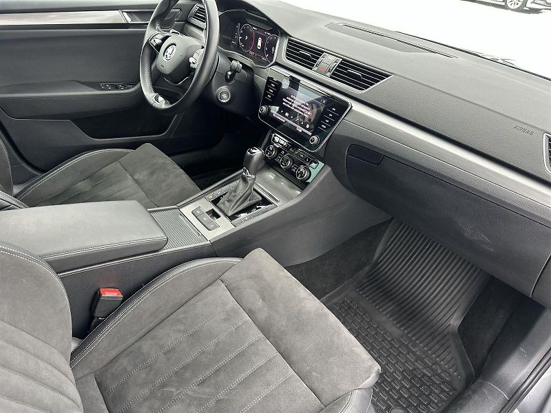 Škoda Superb (2023) Combi 2.0 TDI DSG Style + - fotka 9 z 28