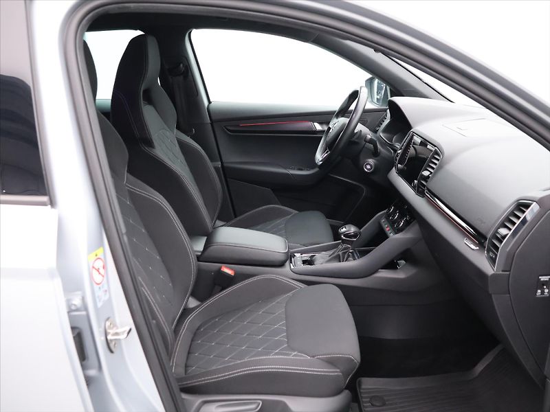 Škoda Karoq 2,0 TDI DSG 4x4 Sportline DPH - fotka 11 z 32