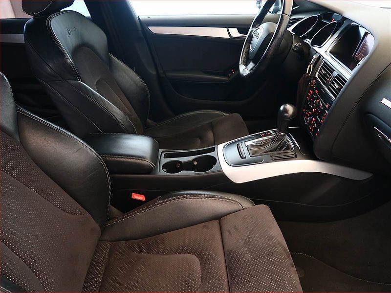 Audi A5 (2010) 2.0 TFSI, 4X4, Automat - fotka 9 z 15