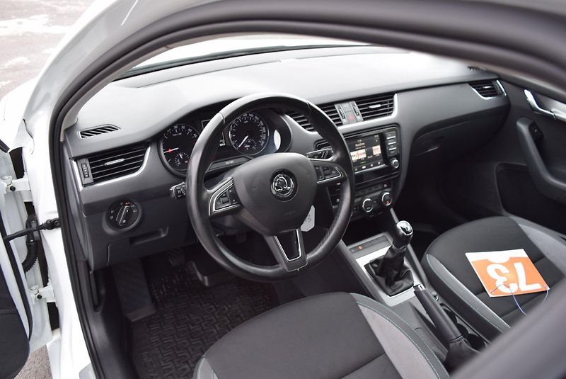 Škoda Octavia (2016) 2.0TDI 110kw ED. JOY BIXEN TAŽ - fotka 22 z 48