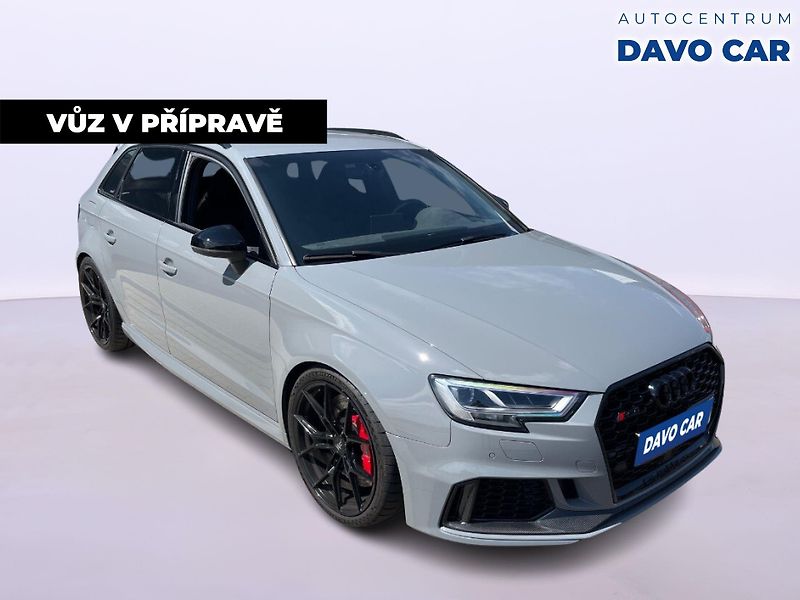 Audi RS 3 2.5 TFSI 294kW quattro S-troni - fotka 4 z 12