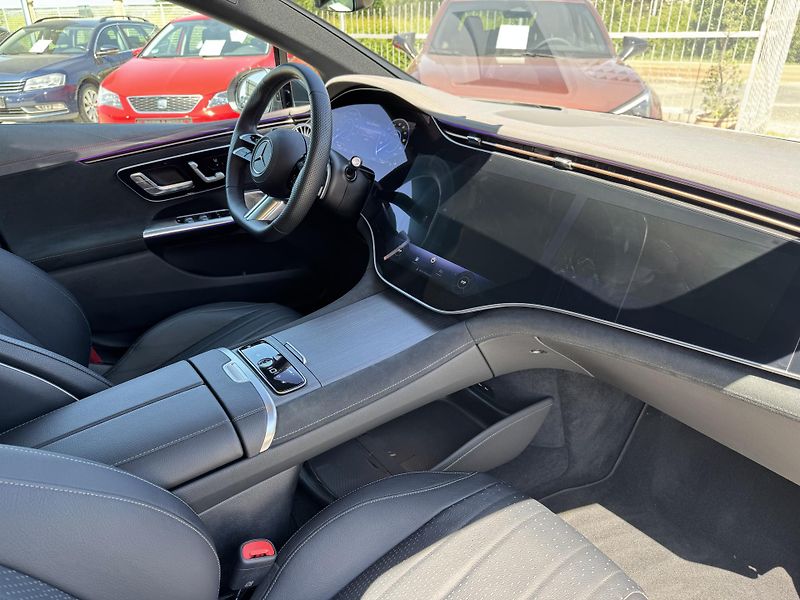 Mercedes-Benz EQE (2023)  500 4-Matic AMG 19000km - fotka 30 z 35