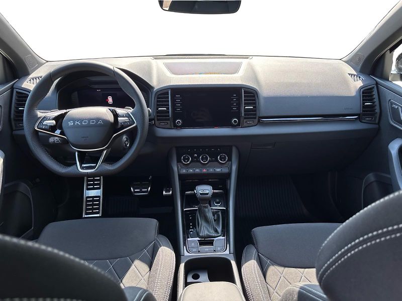 Škoda Karoq 1,5 TSI 110 kW SPORTLINE DSG - fotka 5 z 30