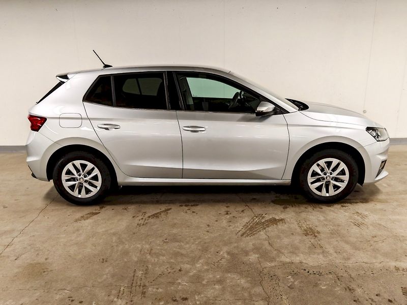 Škoda Fabia (2024) 1.0 TSI 85 kW DSG Top Selectio - fotka 23 z 26