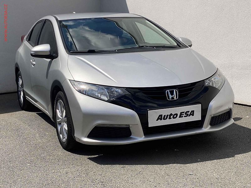 Honda Civic (2014) 1.4CVVT, Comfort - fotografie inzerátu
