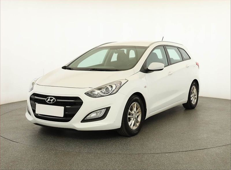 Hyundai i30 (2016) 1.6 MPI, ČR,1.maj, Serv.kniha - fotka 2 z 14
