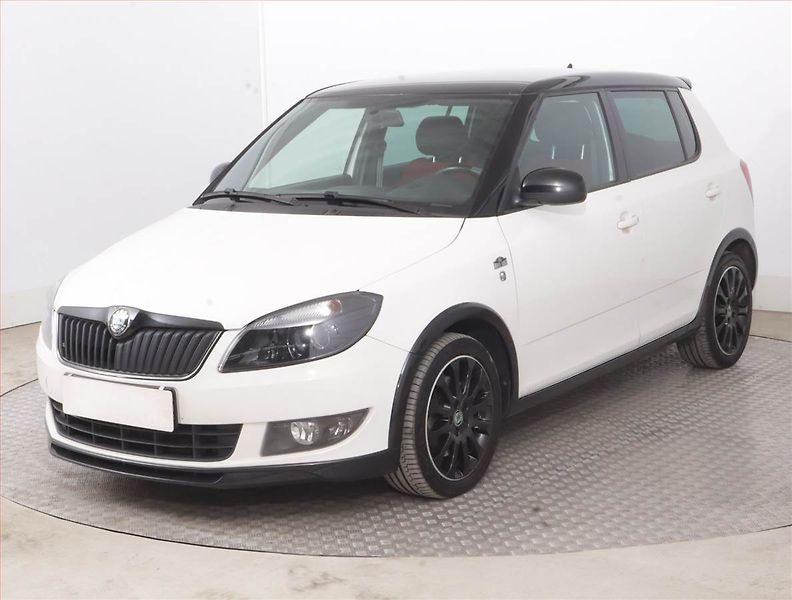 Škoda Fabia (2011) Monte Carlo 1.2 TSI - fotka 2 z 15