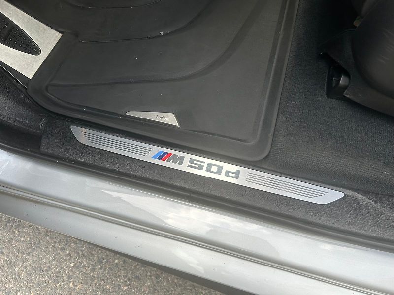 BMW X5 (2016) X5, M50D,INDIVIDUAL,2.MAJITEL - fotka 14 z 28