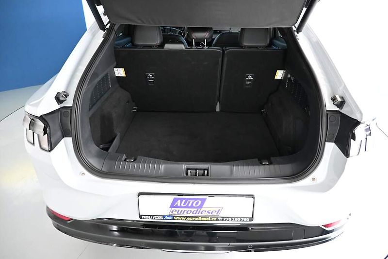 Ford Mustang Mach-E (2022) AWD Matrix LED iACC PREMIUM BO - fotka 8 z 41