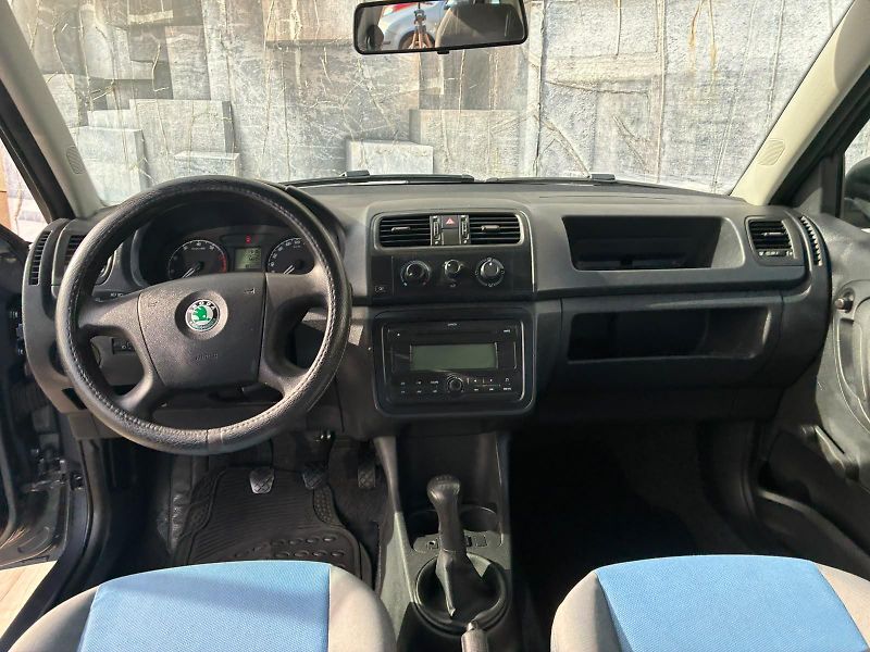 Škoda Fabia (2009) 1.2HTP, 51KW - fotka 11 z 18