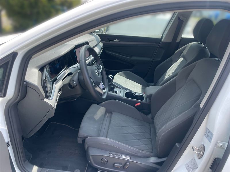 Volkswagen Golf 2,0 TDI 110 Style 5d - fotka 7 z 11