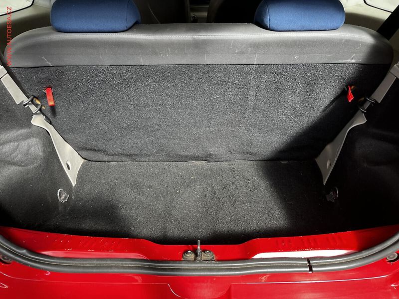 Renault Twingo (2010) 1.2i, ČR - fotka 7 z 11