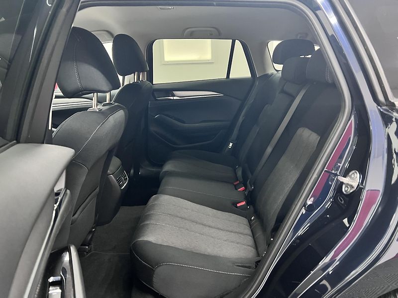 Mazda 6 2.0i Skyactiv-G 2019 - fotka 14 z 31