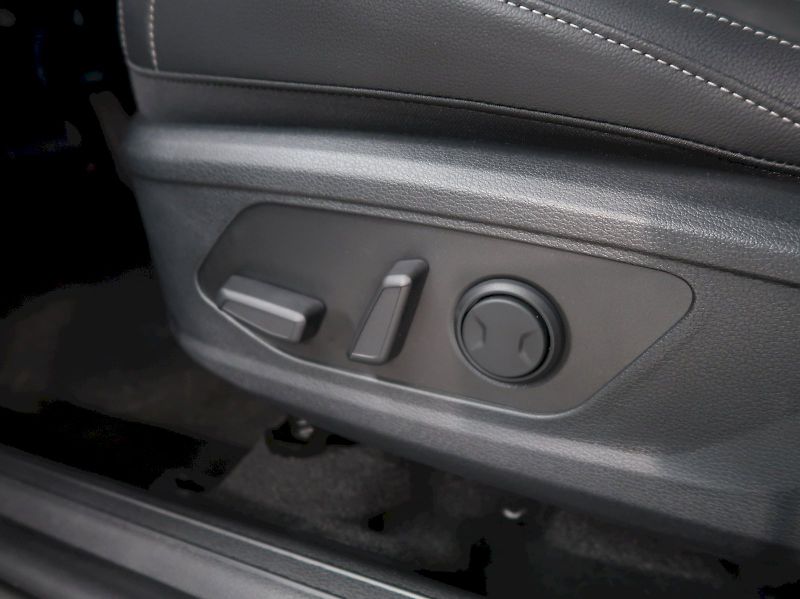 Kia Sportage (2026) TOP 1.6T-GDi 132KW 4x4 - fotka 14 z 38