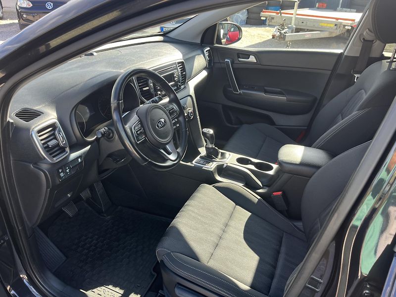 Kia Sportage (2018) 1.6GDi 97kw Tažné  - fotka 11 z 19